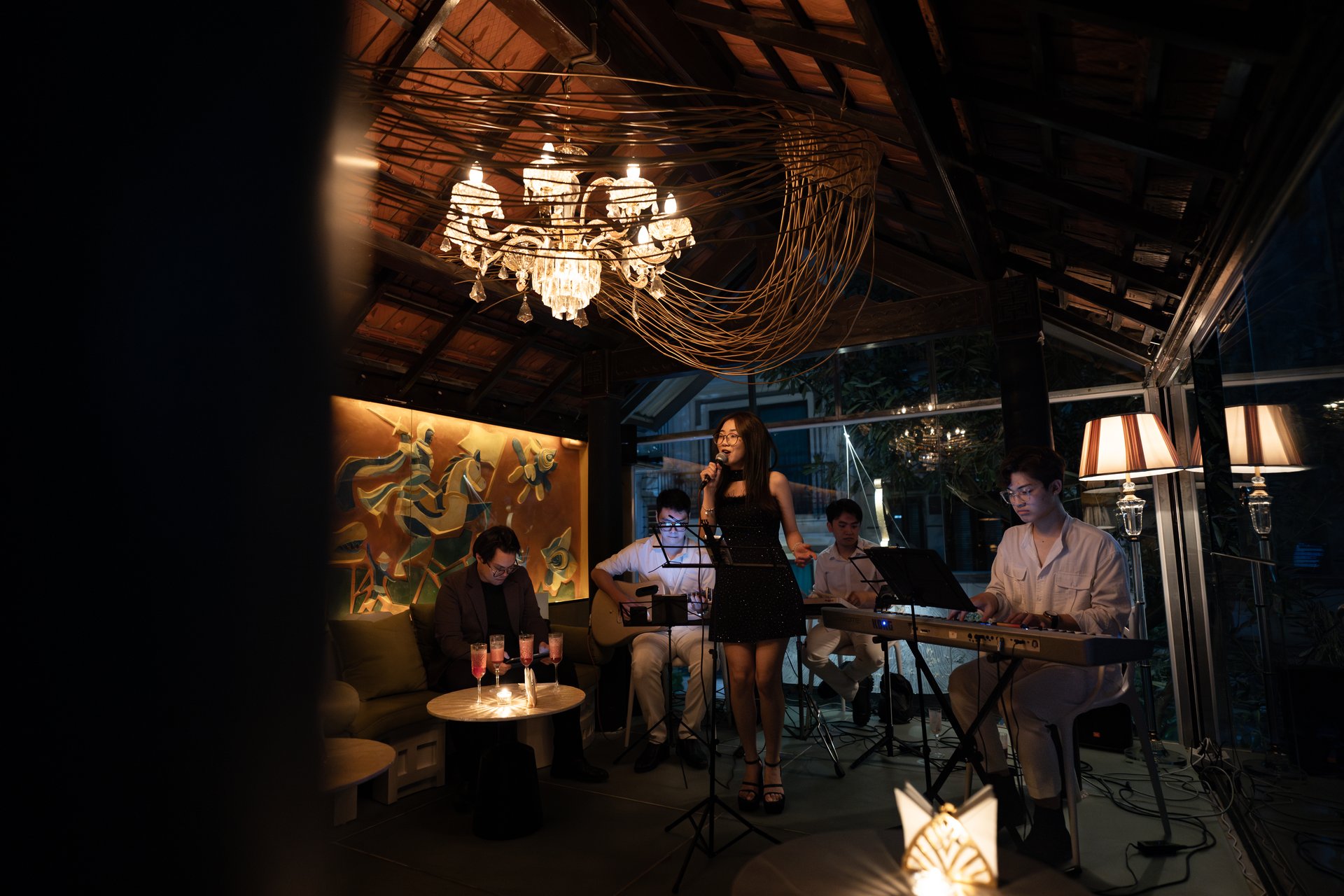 Moon Men live music cocktail bar Hanoi