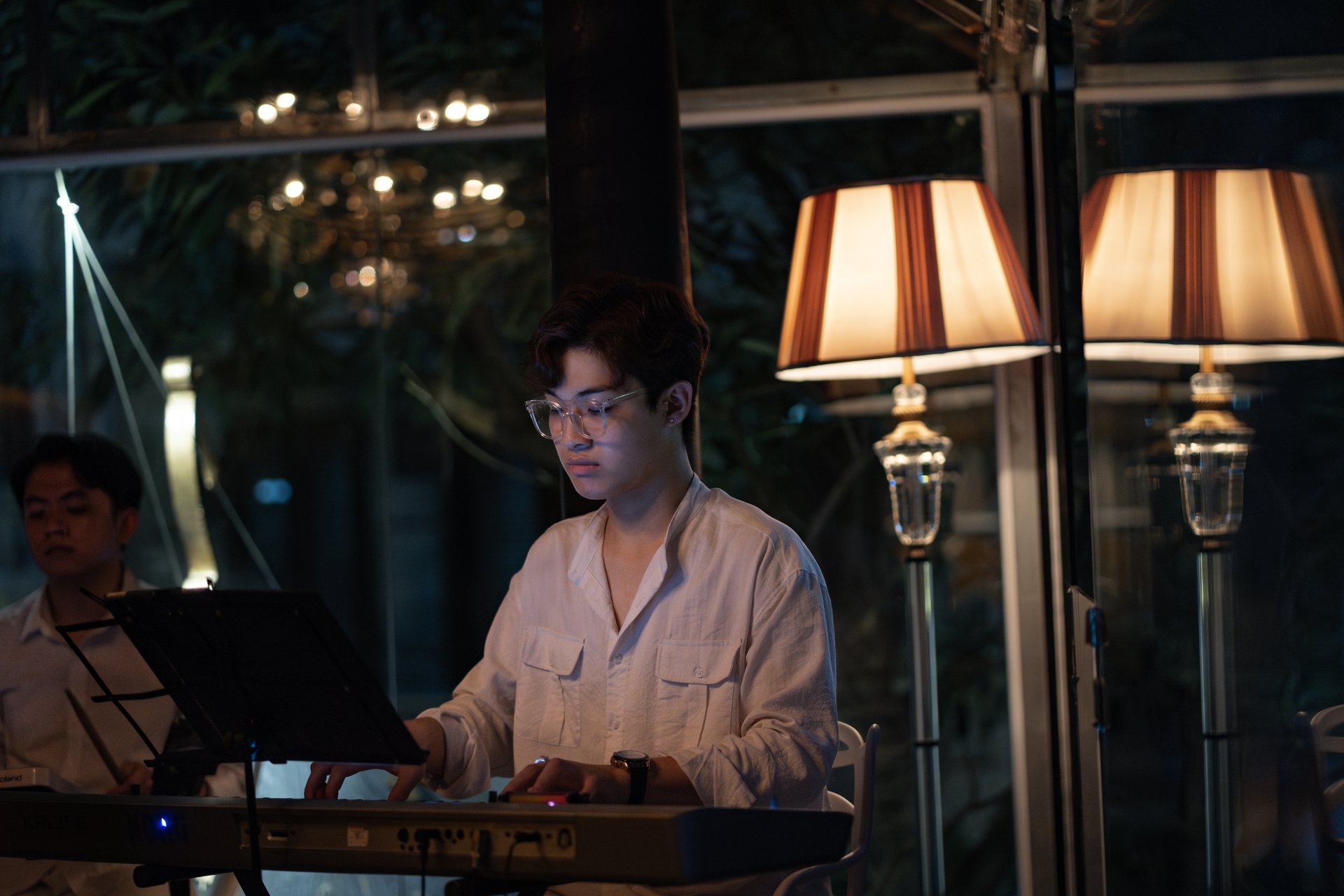 Moon Men live music cocktail bar Hanoi