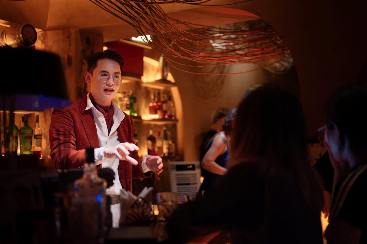 Moon Men special event night