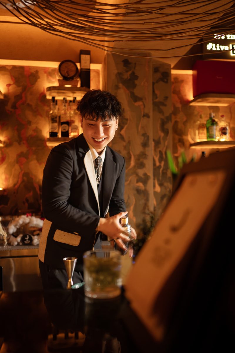 Cuong - Moon Men Cocktail Bar